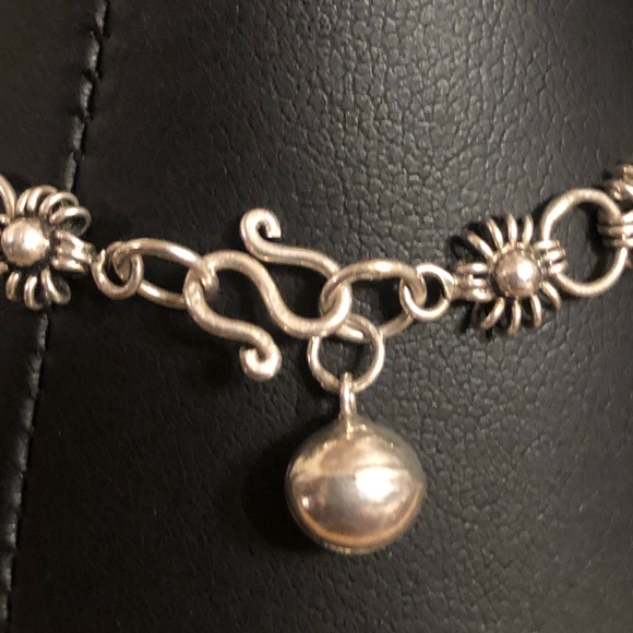 Sterling Silver 925 Flower Bracelet - Picture 5 of 6